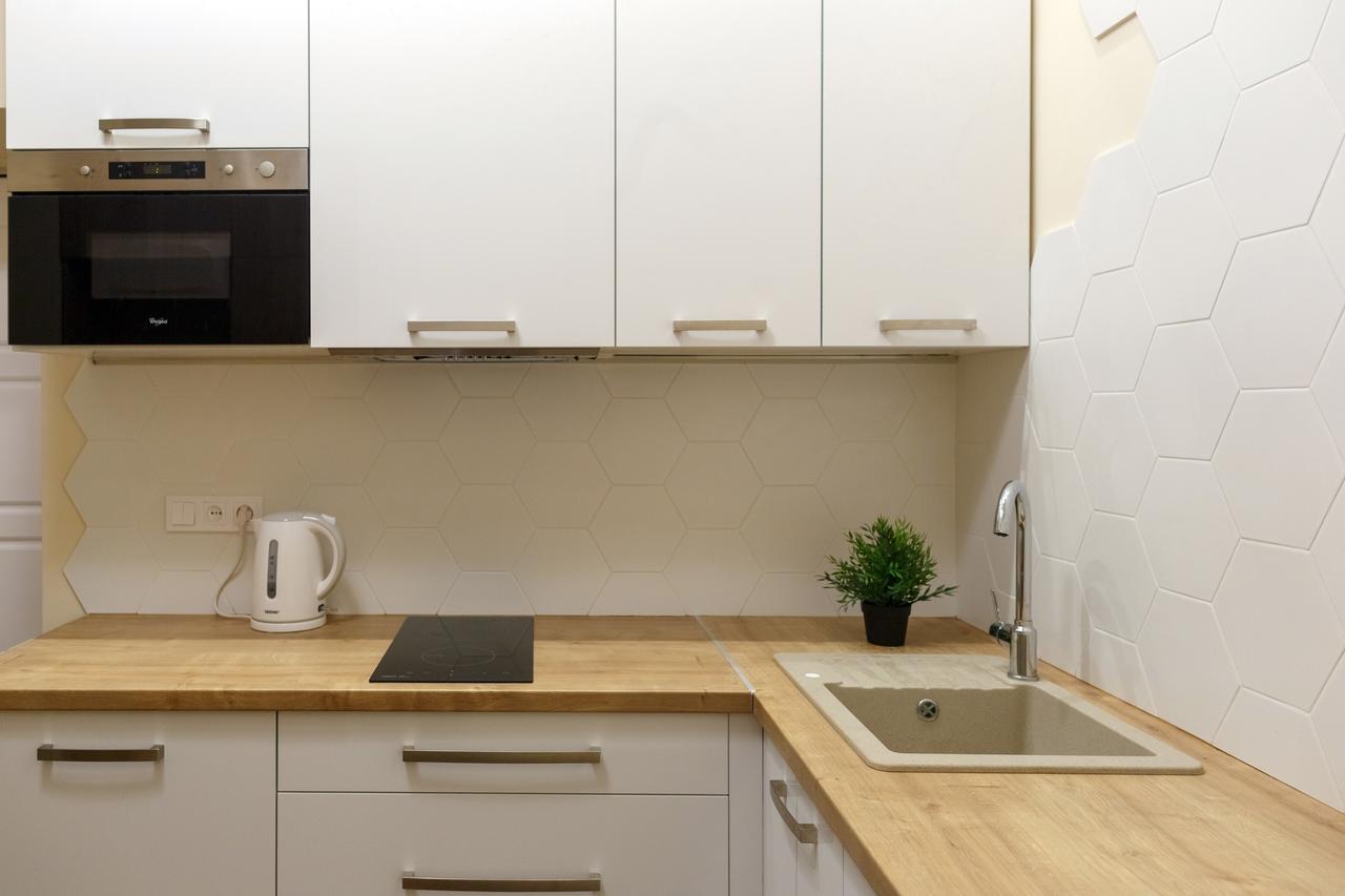 Charming Apartment In The City Center Lviv Exterior foto